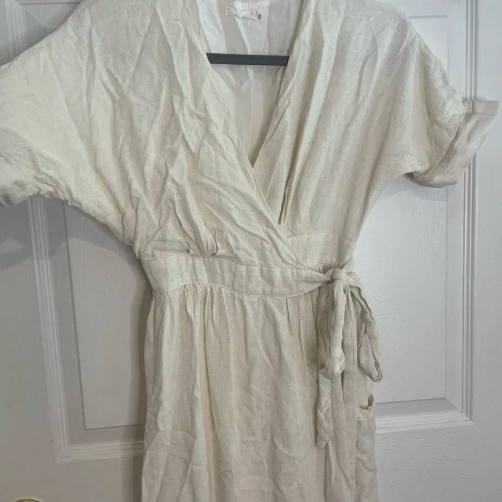 MOD REF - Elegant Cream Wrap Dress